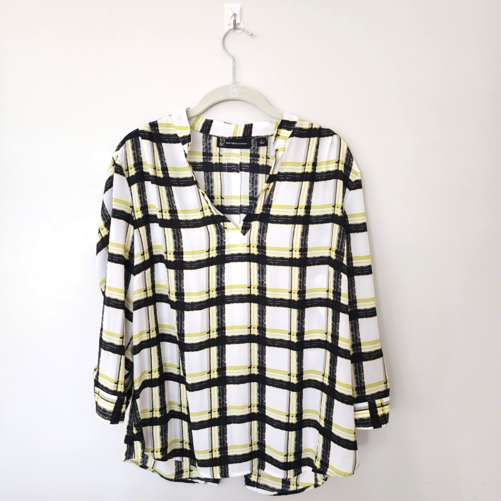 New York and Company large yellow, black and white long sleeve blouse